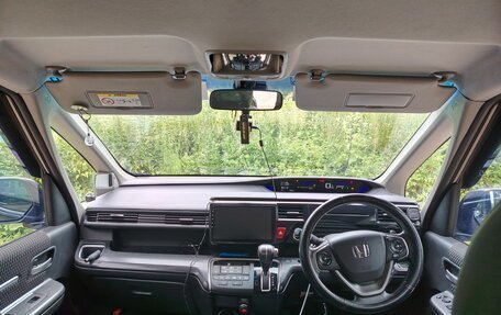 Honda Stepwgn IV, 2016 год, 1 880 000 рублей, 7 фотография