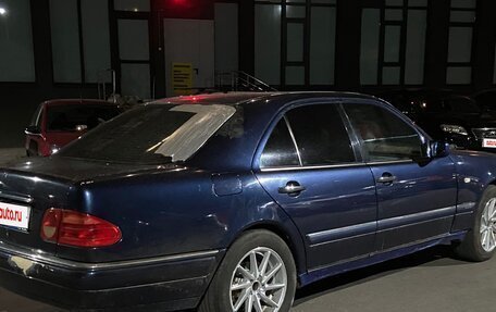 Mercedes-Benz E-Класс, 1997 год, 190 000 рублей, 7 фотография