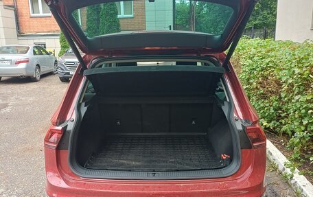 Volkswagen Tiguan II, 2017 год, 2 950 000 рублей, 11 фотография