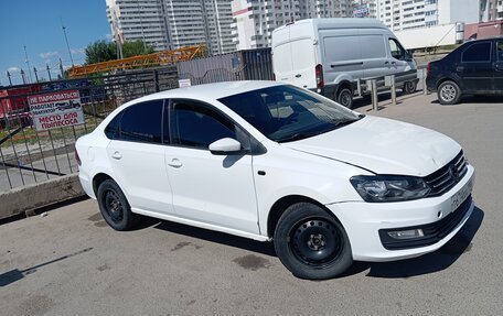 Volkswagen Polo VI (EU Market), 2016 год, 450 000 рублей, 4 фотография