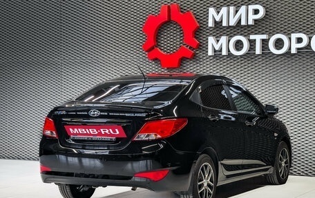 Hyundai Solaris II рестайлинг, 2015 год, 1 000 000 рублей, 4 фотография
