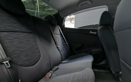 Hyundai Solaris II рестайлинг, 2015 год, 1 000 000 рублей, 28 фотография