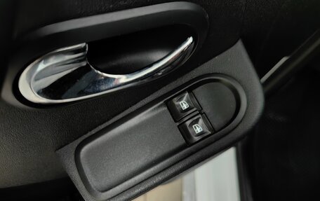 Renault Duster I рестайлинг, 2015 год, 720 000 рублей, 24 фотография