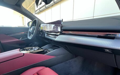 BMW 5 серия, 2024 год, 6 490 000 рублей, 11 фотография