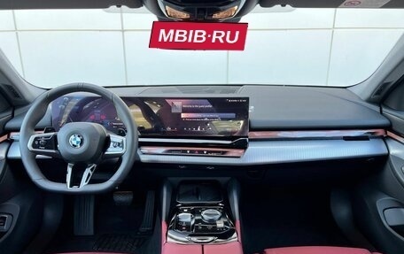 BMW 5 серия, 2024 год, 6 490 000 рублей, 12 фотография