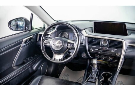 Lexus RX IV рестайлинг, 2017 год, 3 849 000 рублей, 13 фотография