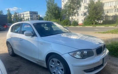 BMW 1 серия, 2011 год, 700 000 рублей, 1 фотография