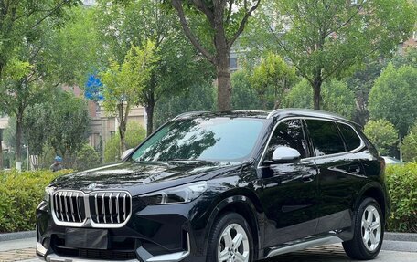 BMW X1, 2023 год, 2 390 000 рублей, 1 фотография