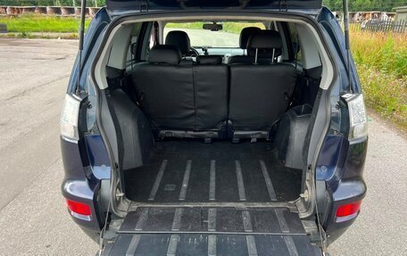 Mitsubishi Outlander III рестайлинг 3, 2010 год, 680 000 рублей, 8 фотография