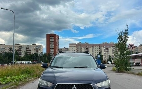 Mitsubishi Outlander III рестайлинг 3, 2010 год, 680 000 рублей, 4 фотография