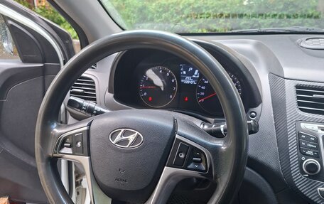 Hyundai Solaris II рестайлинг, 2013 год, 460 000 рублей, 10 фотография