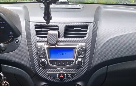 Hyundai Solaris II рестайлинг, 2013 год, 460 000 рублей, 9 фотография