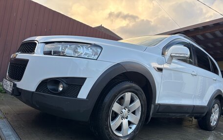 Chevrolet Captiva I, 2013 год, 1 690 000 рублей, 2 фотография