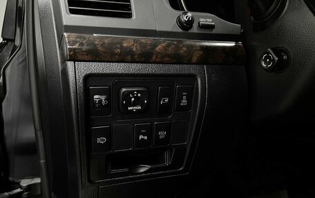 Toyota Land Cruiser 200, 2011 год, 3 145 000 рублей, 25 фотография