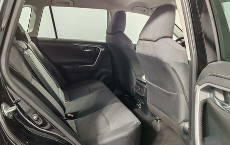 Toyota RAV4, 2021 год, 3 555 000 рублей, 19 фотография