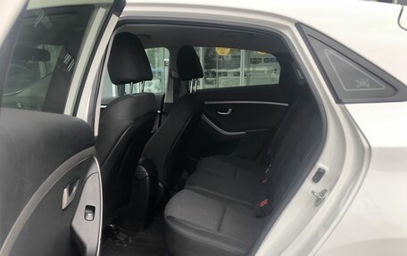 Hyundai i30 II рестайлинг, 2015 год, 990 000 рублей, 11 фотография
