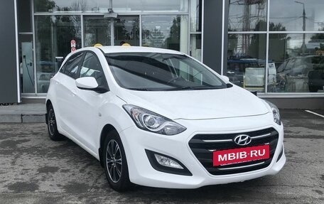 Hyundai i30 II рестайлинг, 2015 год, 990 000 рублей, 3 фотография