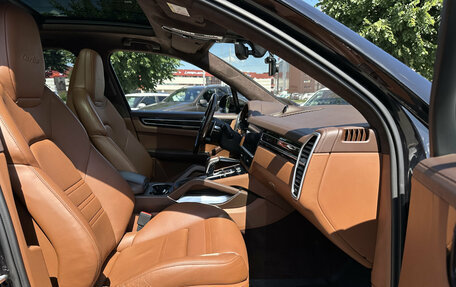 Porsche Cayenne III, 2018 год, 9 900 000 рублей, 15 фотография