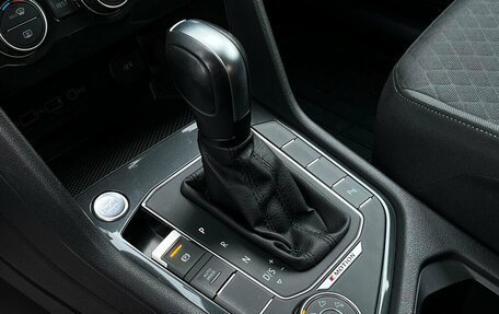 Volkswagen Tiguan II, 2020 год, 2 719 200 рублей, 17 фотография