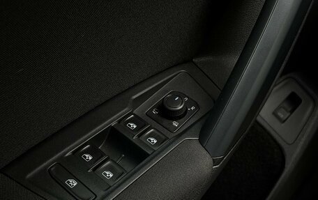 Volkswagen Tiguan II, 2020 год, 2 719 200 рублей, 20 фотография
