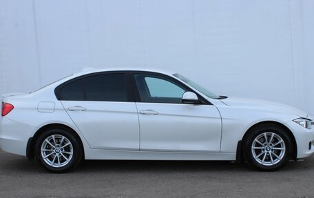 BMW 3 серия, 2015 год, 1 950 000 рублей, 4 фотография