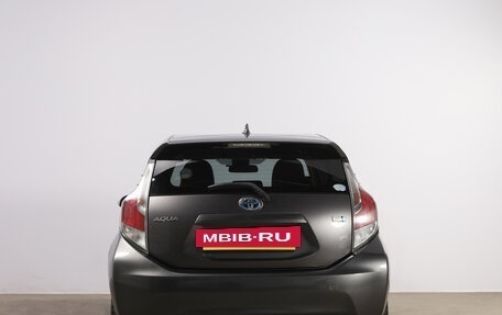 Toyota Aqua I, 2016 год, 1 199 000 рублей, 6 фотография