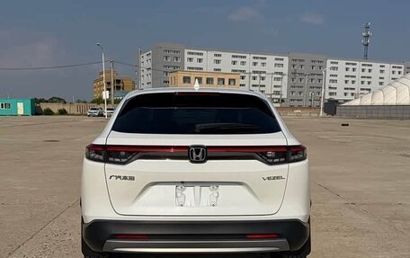 Honda Vezel, 2023 год, 1 668 000 рублей, 6 фотография