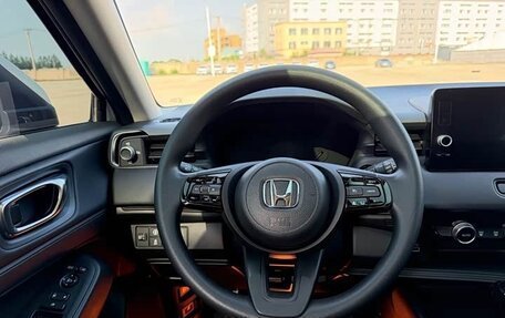 Honda Vezel, 2023 год, 1 668 000 рублей, 10 фотография