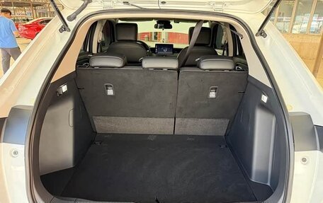 Honda Vezel, 2023 год, 1 668 000 рублей, 17 фотография
