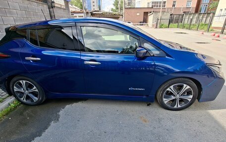 Nissan Leaf II, 2018 год, 1 515 000 рублей, 6 фотография