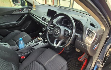 Mazda Axela, 2018 год, 1 600 000 рублей, 13 фотография