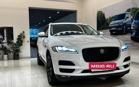 Jaguar F-Pace, 2018 год, 3 590 000 рублей, 9 фотография