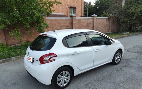Peugeot 208 II, 2014 год, 549 999 рублей, 2 фотография