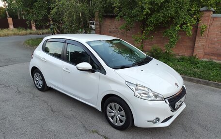 Peugeot 208 II, 2014 год, 549 999 рублей, 4 фотография