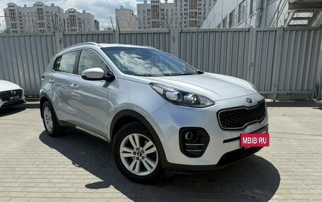 KIA Sportage IV рестайлинг, 2016 год, 2 099 000 рублей, 3 фотография