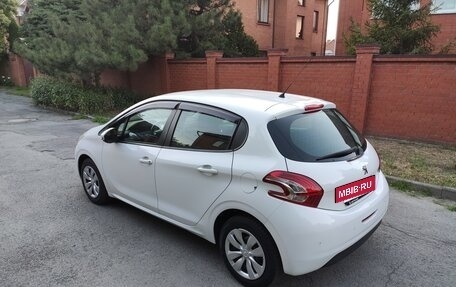 Peugeot 208 II, 2014 год, 549 999 рублей, 3 фотография