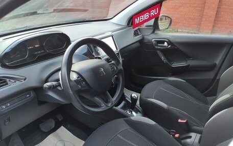 Peugeot 208 II, 2014 год, 549 999 рублей, 5 фотография