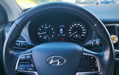 Hyundai Solaris II рестайлинг, 2017 год, 1 370 000 рублей, 11 фотография