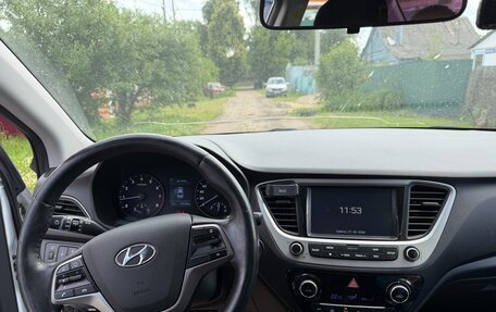 Hyundai Solaris II рестайлинг, 2017 год, 1 265 000 рублей, 4 фотография