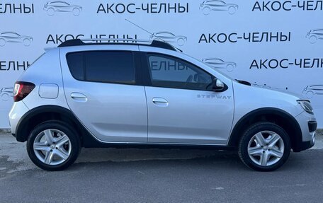 Renault Sandero II рестайлинг, 2020 год, 1 040 000 рублей, 8 фотография
