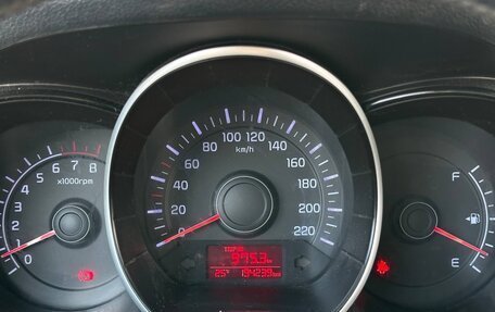 KIA Rio III рестайлинг, 2016 год, 855 000 рублей, 17 фотография