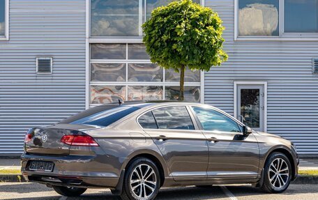 Volkswagen Passat B8 рестайлинг, 2017 год, 1 695 000 рублей, 6 фотография