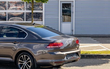 Volkswagen Passat B8 рестайлинг, 2017 год, 1 695 000 рублей, 10 фотография