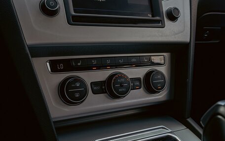 Volkswagen Passat B8 рестайлинг, 2017 год, 1 695 000 рублей, 15 фотография