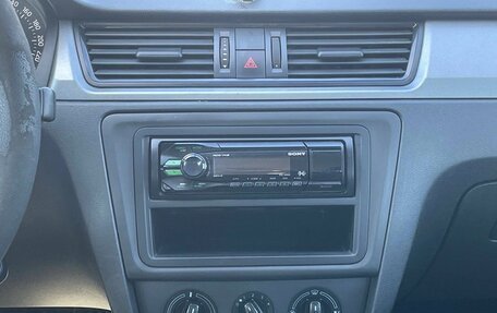 Skoda Rapid I, 2015 год, 699 000 рублей, 14 фотография