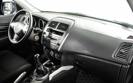 Mitsubishi ASX I рестайлинг, 2013 год, 895 000 рублей, 10 фотография