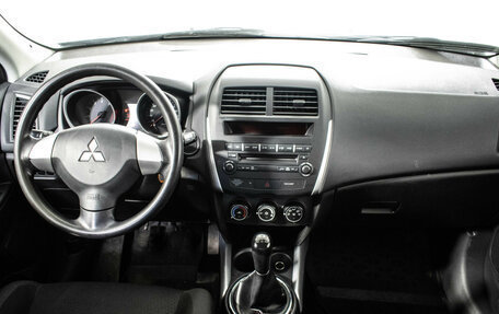 Mitsubishi ASX I рестайлинг, 2013 год, 895 000 рублей, 12 фотография