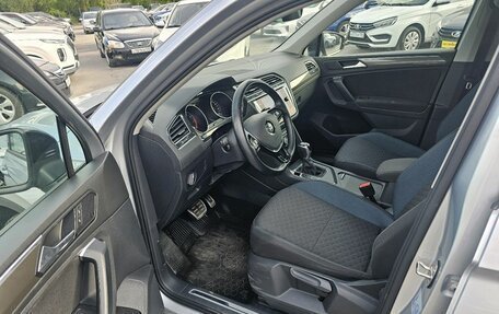 Volkswagen Tiguan II, 2019 год, 2 260 000 рублей, 9 фотография