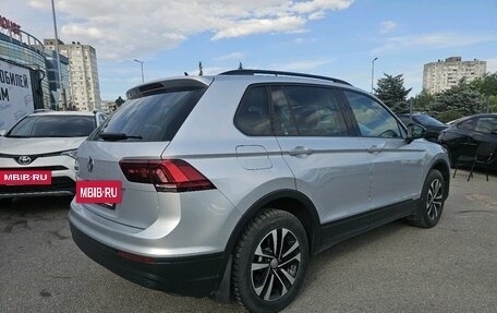 Volkswagen Tiguan II, 2019 год, 2 260 000 рублей, 7 фотография