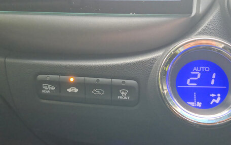 Honda Fit Shuttle I рестайлинг, 2012 год, 1 050 000 рублей, 20 фотография